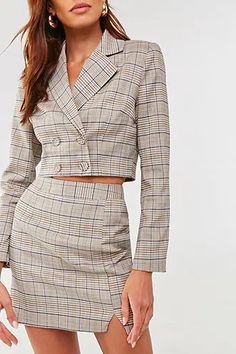 Blazer Mini Skirt, Tweed Fashion, Mini Skirt Set, Cropped Blazer, Blazer Outfits, Kpop Fashion Outfits, Girls Fashion Clothes, Looks Vintage, Fashion Pictures