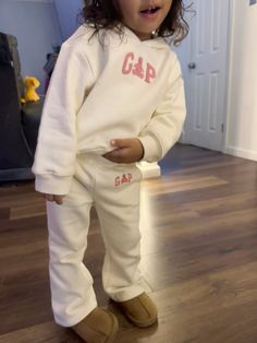 Cutest set from gap. #toddler #babygirl #gap Toddler Winter Outfits Girl Black, Baby Outfits Girl Aesthetic, Toddler Uggs Outfit, Toddler Girl School Outfits, Cute Girl Outfits Kids, Country Toddler Girl, Toddler Girl Aesthetic, Black Baby Outfits