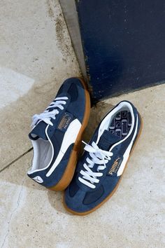 Sneakers Design, Puma Palermo, Casual Shoes For Men, Shoe Wishlist, Funky Shoes, White Puma, Puma White, Hype Shoes, Shoe Inspo