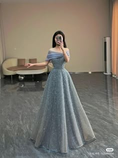 Korean Style Gown, Pretty Gowns Classy, Pretty Prom Dresses Long Sleeve, Soiree Dresses 2023, Prom Dress Inspiration Classy Elegant, Classy Prom Dresses Elegant Formal, Evening Gowns Formal Classy Elegant, Classy Ball Gowns