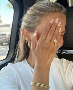 Bubble Bath Almond Nails, Jewelry Tour, Outfits Asian, Rhode Lip, Viral Aesthetic, Chanel Lipstick, Workout Inspo, Selfie Aesthetic, Djerf Avenue