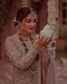 Hairstyle For Wedding Bride, Jora Hairstyle, Nikkah Photography, Black Bridal Dresses, Hairstyle For Wedding, Casual Bridal Dress, Gharara Designs, Nikah Outfit