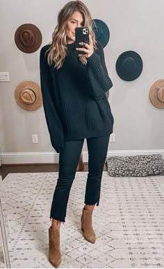 Weekend Mode, Mode Casual, 가을 패션, Fall Winter Style, Black Sweater, Mode Inspiration, Winter Fashion Outfits, Work Attire, Fall Winter Fashion