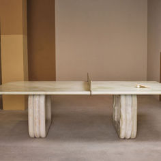 Kelly Wearstler’s New Nudo Ping Pong Table Made of Onyx Stone Beach 2024, Contemporary Loft, Dynamic Movement, Art Basel Miami, Pong Table, Kelly Wearstler, Art Basel, Classic Interior