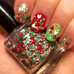 Holiday Nail Polish, Holiday Nail Designs, Nail Art Disney, Holiday Nail, Matte Green, Disney Nails, Healthy Nails, Nails Short