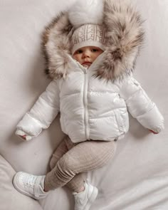 Baby Girl Clothes Winter, Winter Baby Clothes, Baby Coat, Baby Fits, Baby Girl Outfit, Clothes Winter