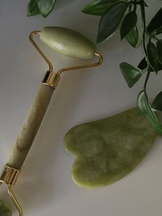 Guasha Aesthetic, Gua Sha Stone, Green Skincare, Gua Sha Facial, For Skin Care, Face Roller, Jade Roller, Roller Set, Facial Roller