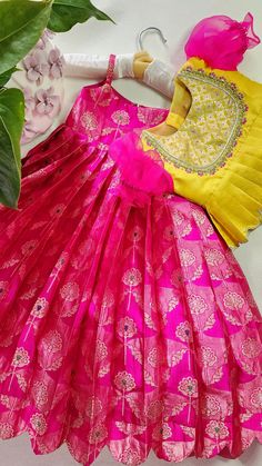 Pattu Frocks For Baby Girl, Baby Girl Lehenga Designs, Traditional Dresses For Kids Girl, Pattu Frocks For Kids, Kids Traditional Wear Indian, B Day Outfits, Kids Traditional Dress, Baby Girl Dresses Indian, Pattu Pavadai Kids