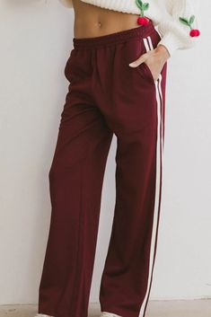 Two hand pockets pants in burgundy Denim Jumpsuit Overalls, Floral Lace Skirt, Maxi Outfits, Layered Sweater, Denim Accessories, Dresses By Length, Loungewear Sets, Denim Jumpsuit, Sweater Blouse