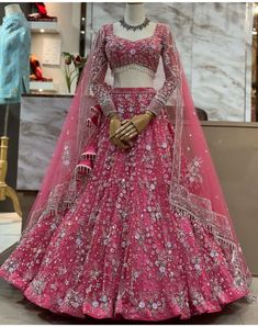 Reception Dress Indian, Fashion Outfits Y2k, Black Women Outfit Ideas, Outfits 2023 Trends, 2023 Trends Fashion, Outfit Ideas Layout, Indian Wedding Reception Outfits, Outfit Ideas Black Women, Outfits Latina