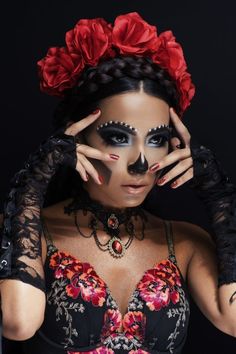 Girls Day Of The Dead Makeup, Dawn Of The Dead Makeup, Diy Day Of The Dead Makeup, Subtle Day Of The Dead Makeup, Day Of The Dead Hairstyles, Day Of The Dead Photoshoot, Easy Day Of The Dead Makeup, Day Of The Dead Makeup Easy, Sugar Skull Makeup Pretty