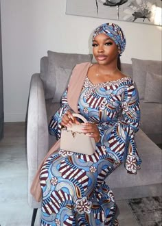 West African Culture, Bazin Styles, Senegal Fashion, Ankara Design, Native Clothing, Nigerian Outfits, Ankara Outfits, Long Gown Styles, Ankara Long Gown