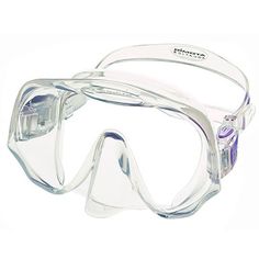 the clear goggles are designed for swimming