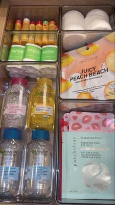 Skincare Organization Ideas, Haut Routine, Room Organization Bedroom, Room Organisation, Care Organization, Shower Skin Care, Skincare Organization, Pretty Skin Care, Pretty Skin