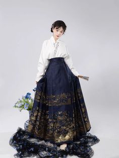 Ming Dynasty Hanfu, Princess Dance, Winter Dance, Modern Hanfu, Horse Face, Outfit Design, Casual Day Outfits, Ming Dynasty, Steam Punk