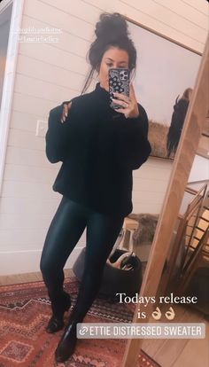 Black Hair Stylist, Chelsea Houska, Chelsea Deboer, White Shorts Outfit, Fashion Trend Inspiration, Modest Outfit Ideas