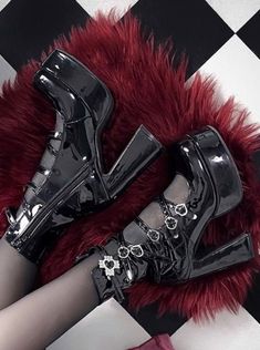 ❤︎ Cross Heart Strap Super Platform Boots❤︎ Dr Shoes, Cute Shoes Heels, Cross Heart, Fancy Shoes, Really Cute Outfits, Pretty Shoes, Dream Shoes, Platform Boots, Cute Shoes