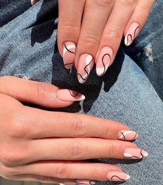 Line Nail Designs, Line Nail Art, Gel Polish Nail Art, Glitter Gel Nails, Lines On Nails, Almond Acrylic Nails, Fancy Nails, Gel Nail Art