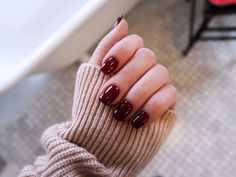 Perfect Fall Nails. OPI 'Malaga Wine' Fall Nails Opi, Opi Malaga Wine, Dip Colors, Malaga Wine, Wine Nails, Nails Opi, Christmas Manicure, Red Polish, Wine Event