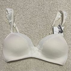 Aerie - 32d Wirefree Bra - Nwt Off White Ribbed With Lace Overlay In The Front, See Thru Back, Optional X Back, Padded With No Underwire New Items Listed Weekly Offers Welcomed 32d Bra, Lace Overlay, White Cream, Cream White, New Items, Women's Intimates, Lace Trim, Off White, Trim