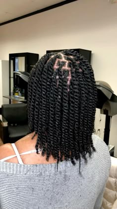 Two Strand Twist Natural Hair, Fake Hair Braids, Twist Natural Hair, Hair Twists Black, Short Hair Twist Styles, Short Box Braids Hairstyles, Natural Hair Stylists, Two Strand Twist, Quick Natural Hair Styles