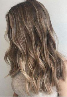 Blonde Lowlights, Blond Balayage, Skirt Diy, Ombré Hair, Trendy Hair Color, Brown Blonde Hair, Hair Images, Summer Hair Color, Long Hair Women