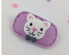 Hair clips for little girls | Etsy Felt Hair Clip, Jonas Quinn, Felt Clips, Felt Cats, Embroidery Hair, Felt Hair Bows, Felt Hair Accessories, Kids Hair Clips, Felt Animal