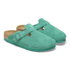 Classic Suede Clogs With Cork-bed Midsoles, Classic Suede Clogs With Cushioned Footbed, Suede Slip-on Clogs With Cushioned Footbed, Suede Closed Toe Clogs With Arch Support, Casual Green Leather Clogs, Comfortable Closed Toe Clogs With Suede Lining, Green Casual Mules With Leather Footbed, Classic Suede Clogs With Removable Insole, Casual Suede Clogs With Cork-bed Midsoles