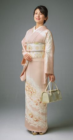 Japanese Kimono Fashion, Japanese Traditional Clothes, Traditional Asian Dress, Japanese Traditional Clothing, Japanese Costume, Kimono Japan, Kimono Design, Japanese Dress, Beautiful Kimonos