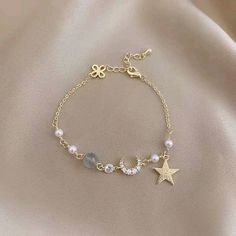 Diy Bracelet Designs, Beads Bracelet Design, Hand Bracelet, Classy Jewelry, Fancy Jewellery, Star Moon, Jewelry Lookbook