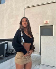 Rok Mini, Streetwear Outfit Ideas, Baddie Outfits, Instagram Foto, Lookbook Outfits, Streetwear Outfit