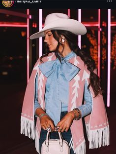 Western Pink Outfit, Christmas Cowgirl Outfit, Wild Rags Outfits, 90s Western Fashion, Denim Cowgirl Outfit, Winter Western Outfits Women, Western Office Outfits, Western Work Outfit, Vegas Cowgirl