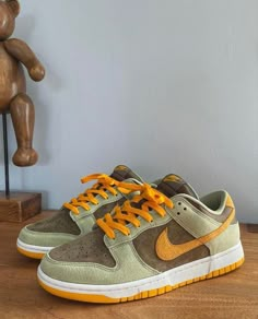 Dunk Low Dusty Olive, Olive Sneakers, Funky Shoes, Nike Dunk Low