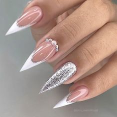 Almond Acrylic Nails Designs, Stilleto Nails Designs, Long Gel Nails, Cruise Nails, Plum Nails, Bridal Nails Designs, Acrylic Toe Nails, Liquid Nails