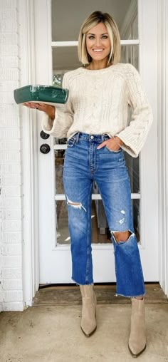 Everyday Outfits For Women In Their 30s, Joanna Garcia Swisher Style, Classy Outfits 2024, February Winter Outfits, What To Wear To A Rehearsal Dinner, Outfit For Sports Event, Evereve Outfits 2024, Stovepipe Jeans Outfit, Straight Jeans Outfit Winter