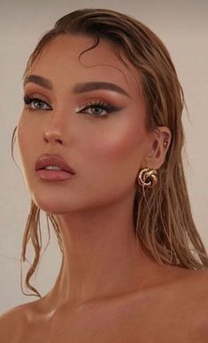 Wet Look Hair, Haircut Selfie, Photo Hijab, Mekap Mata, Prom Eye Makeup, Sleek Makeup, Formal Makeup, Cute Hairstyle, Fall Hair Trends