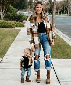 Matching Mommy Daughter Outfits, Fall Photo Outfits, Krista Horton, Fall Family Outfits, Boys Winter Clothes