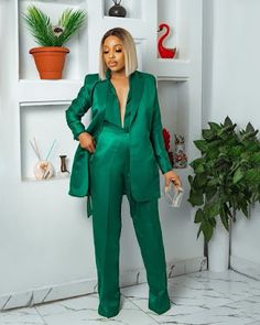 Style Muse Africa: Get Your Rich Aunty Vibe On!!! Emerald Green Suits For Women, Silk Pant Suit For Women, Satin Suit Women, Silk Satin Outfit, Nancy Isime, Ini Edo, Two Piece Sets Outfits, Satin Outfit, Satin Outfits