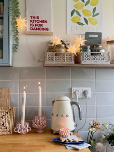 #kitchen #cozy #home #hygge Kitchen Cozy, Hygge Decor, Tea Cozy, Cozy Interior, Cozy Apartment, Cozy Home, Retro Kitchen, Cozy Fashion, Cozy Bedroom