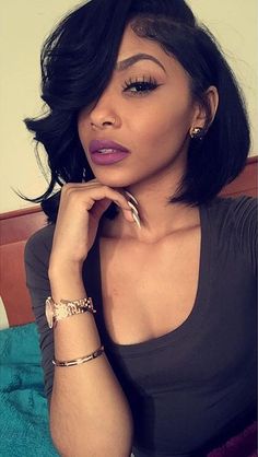 . Short Bob With Deep Side Part, Bob With Middle Part On Black Women, Long Silk Press Natural Hair, Sew In Weave Hairstyles Black Women, Oval Face Shape Women, Hairstyle For Oval Face, Face Shape Women, Weave Bob Hairstyles, Oval Face Shape