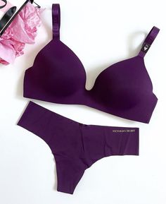 Bra And Pants Outfit, Cop Outfit, Dr Wardrobe, Dress Card, Volvo Fh, Victoria Secret Outfits, Pretty Bras, Victoria Secret Pink Bras, Cute Bras