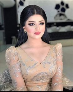 Mekap Mata, Elegant Wedding Hair, Smink Inspiration, Fancy Wedding Dresses, Glam Makeup Look, Bridal Makeup Looks, Makeup Makeover, Bride Makeup, Wedding Hair And Makeup