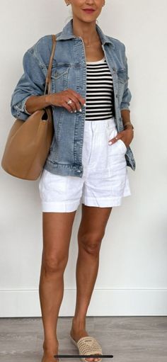 Outfits For Capri Italy, White Denim Shorts Outfit Summer, Navy Linen Shorts Outfit, Minimalist Summer 2024 Outfits, Summer Holiday Outfits 2024, Summer Outfits 2024 Women, Summer Sweater Outfits, Button Hearts, White Linen Pants Outfit