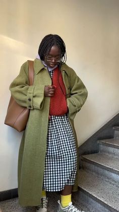 Colorful Winter Outfits Plus Size, Thrifted Fall Outfits Plus Size, Colour Winter Outfit, Ceramicist Outfit, Very Colorful Outfits, Colorful Fall Outfits 2023, Layered Outfits Plus Size, Comfy Colorful Outfits