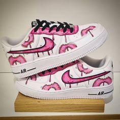 Step into adventure with the daring Pink Flowers Custom Air Force 1! Show off your style with the eye-catching pink accents that will add a touch of brightness to any outfit. Dare to take a stand and blaze your own trail with this bold sneaker! 🔥 100% genuine, Brand New.👟 Custom sneakers.💫 Every pair is hand-made to order.✨ Best quality waterproof and scratch-proof paints used.✨ 1000+ satisfied customers across various platforms. 🌎Free worldwide shipping,shipping within 5-12 working days🎁 T Cute Custom Air Force 1, Custom Trainers, Customize Shoes, Customized Sneakers, Bugaboo Donkey, Painted Nikes, Custom Af1, Pink Donut, Yeezy Slides