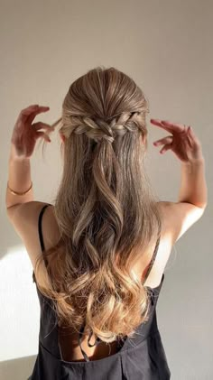 Braided Half Updo, Half Updo Hairstyles, Fairy Hair, Updo Hairstyle, Half Updo, Penteado Cabelo Curto