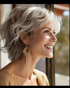 Silver Sisters, Gray Hair Cuts, Messy Short Hair, Edgy Short Hair, Sassy Hair, Haircuts For Medium Hair, Haircuts For Fine Hair, Hair Clothes, Short Hair Haircuts