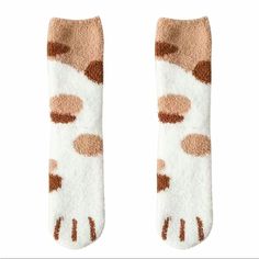 Brand New Kitty Cat Paw Socks Brown, White And Tan Fuzzy Socks One Size Perfect For Keeping Your Feet Warm On Cold Days Cat Winter Autumn Fall Kitty Paw Animal Dog Puppy Kawaii Cute Fuzzy Accessories Accessory Stripes Polka Dots New To Poshmark? Make An Account And Use Code Ambentzen And Get $10 Off Your First Purchase Poshmark Ambassador 2 Posh Mentor Non Smoking Home Quick Shipping Top Seller Over 1000 5 Star Reviews Paw Cartoon, Paws Socks, Chat Kawaii, Korean Socks, Soft Gift, Fleece Socks, Winter Cat, Paw Pattern, Style Kawaii