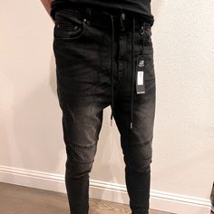 Brand: Hyper Denim Los Angeles Size: 32 Inch Waist Style: Slim Taper Nwt Product Link: Https://Hyperdenim.Com/Collections/Bottoms/Products/Black-Ian-Jean Casual Ripped Black Jeans, Black Stretch Washed Bottoms, Black Stretch Distressed Jeans, Urban Black Ripped Jeans, Black Washed Fitted Jeans, Black Denim Jeans For Everyday, Everyday Black Denim Jeans, Black Ripped Denim Jeans, Casual Washed Black Fitted Jeans