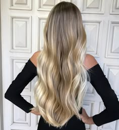 Blonde Makeup, Blonde Hair Looks, Pinterest Hair, Long Blonde, Long Blonde Hair, Curly Hair Cuts, Light Hair, Grunge Hair